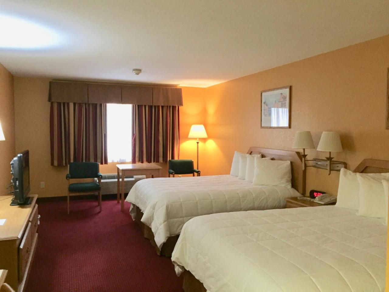 Parkfield Inn - Clinton Εξωτερικό φωτογραφία